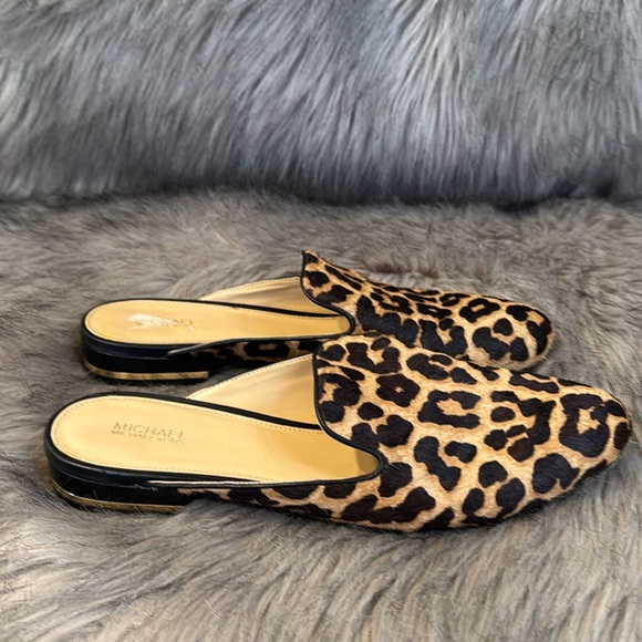 MICHAEL Michael Kors Shoes - PRICE FIRM MICHAEL Michael Kors Shoes Size 9